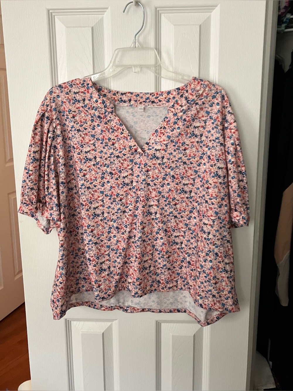 Amazon Pink Blue Floral Print Crop Short Sleeve Shirt